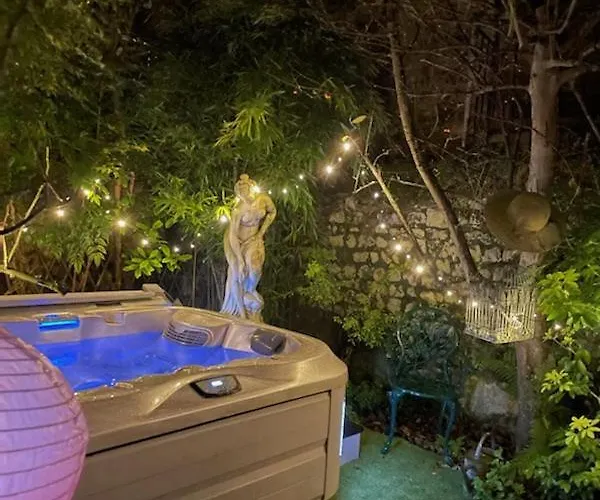 chambre d'hotes le nid du phare avec jacuzzi privé Honfleur